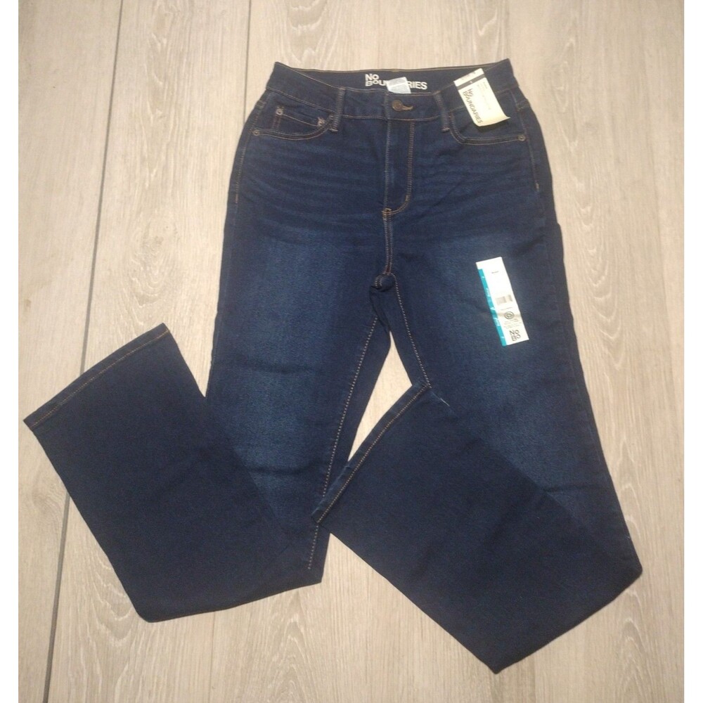 No Boundaries | Stretch Denim | Bootcut Jeans | Size 6 | NWT